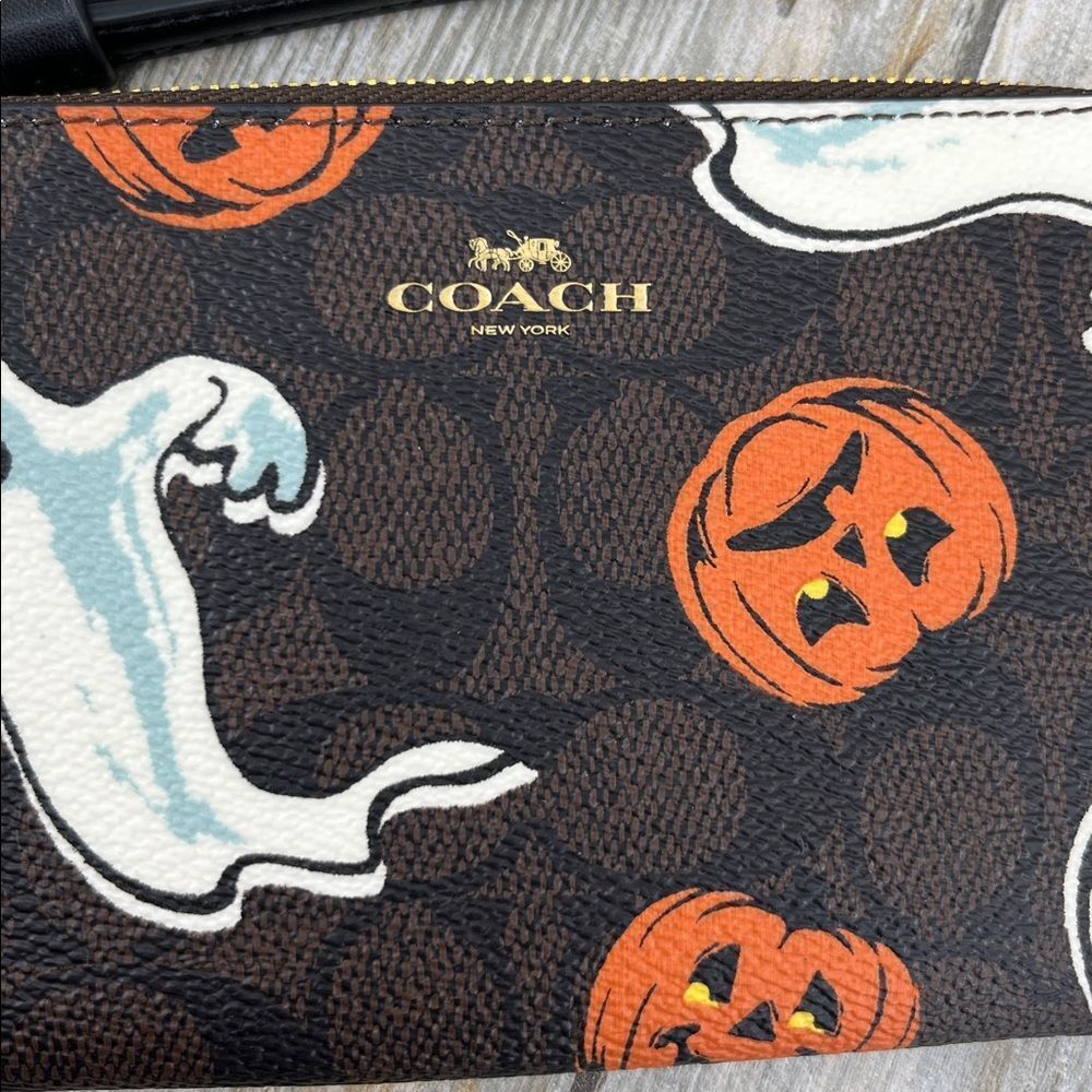 Coach Corner Zip Wristlet With Halloween Print Bag - Picture 2 of 6